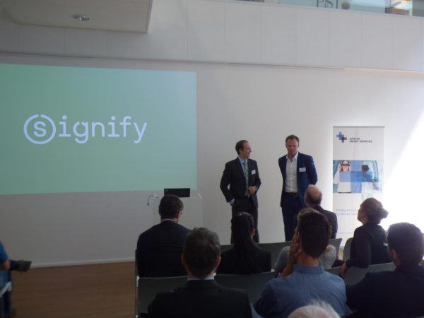 Signify stellt sich vor bei der Center Smart Services Conference